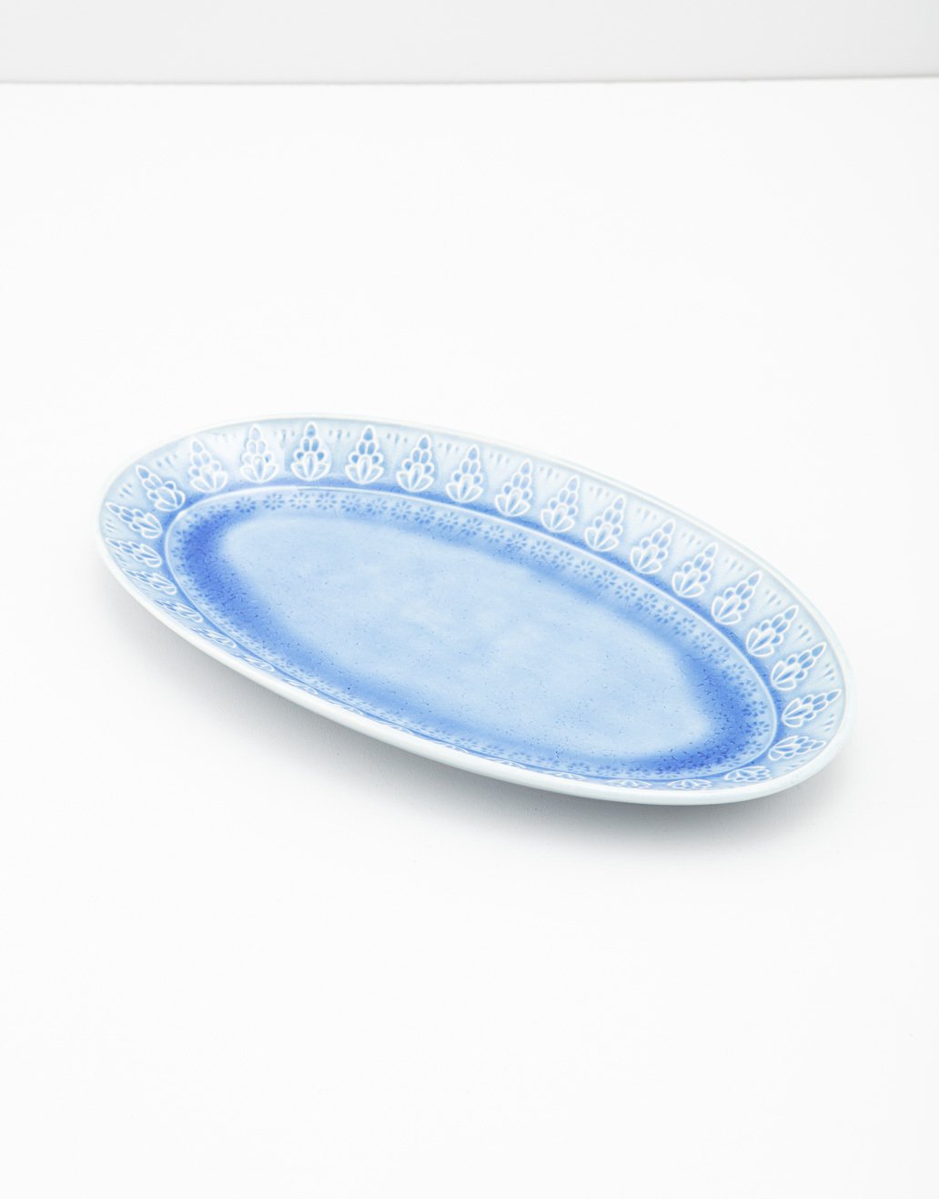 Stoneware oval serving plate thumbnail 3