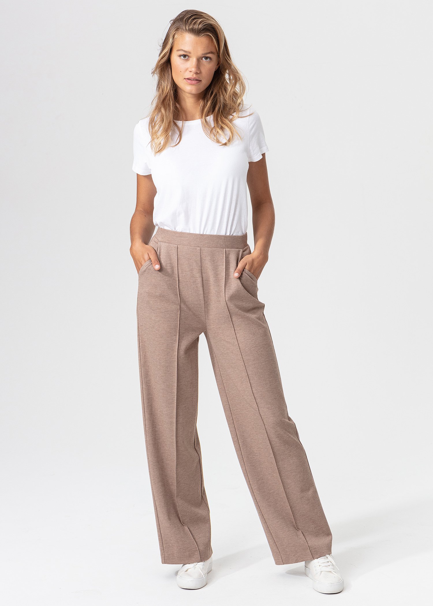 Beige wide trousers thumbnail 4
