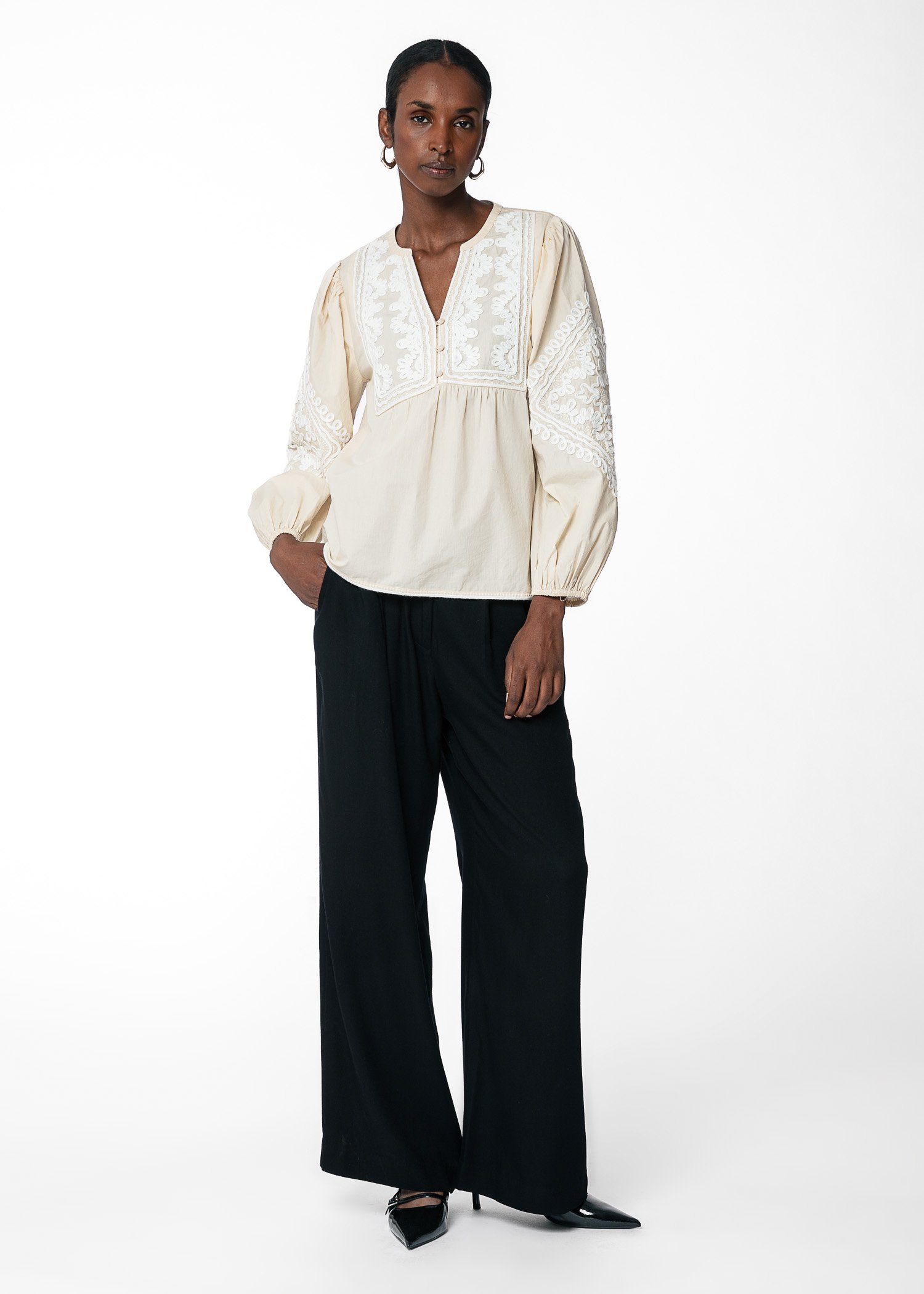 Embroidered poplin blouse thumbnail 3