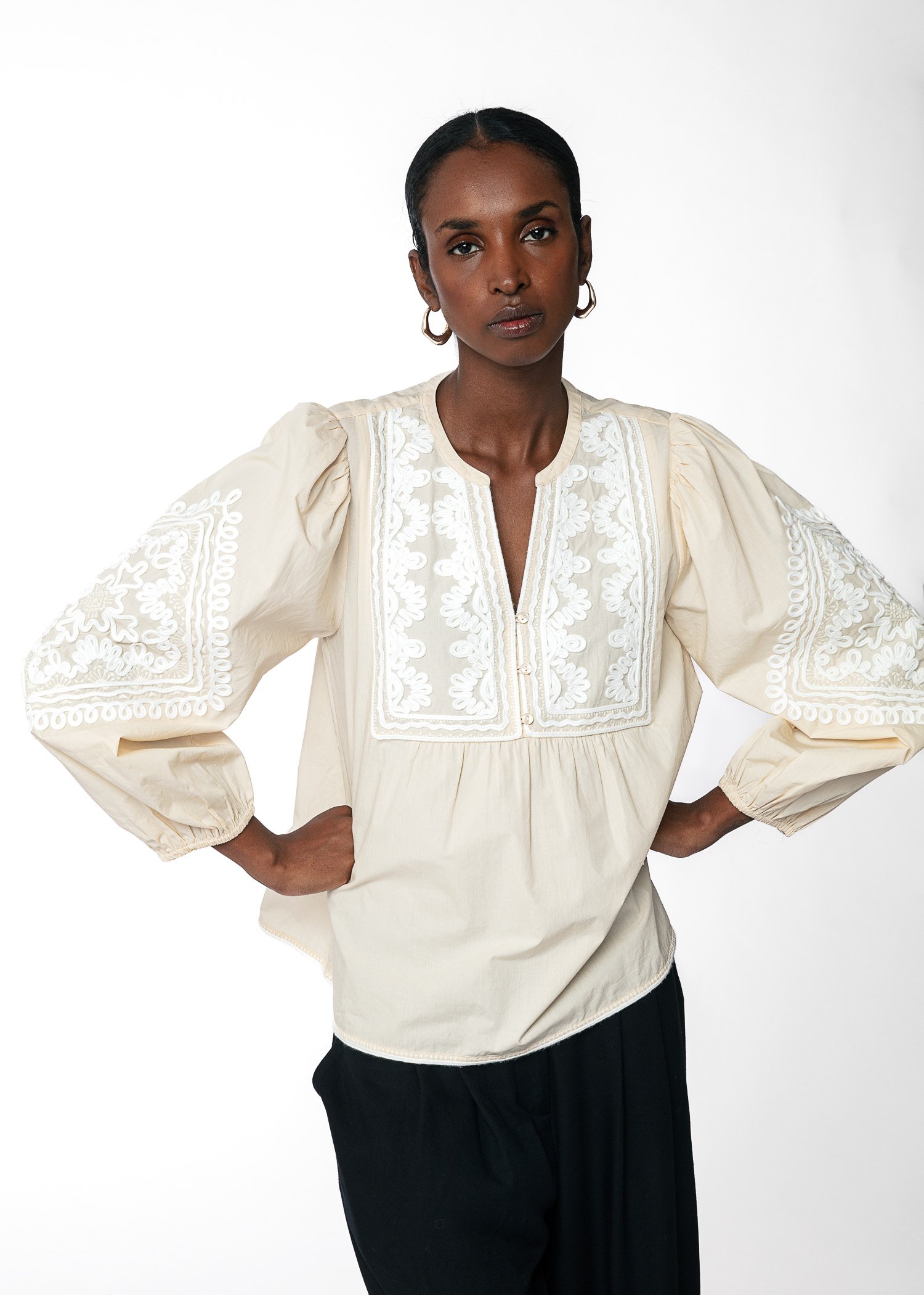 Embroidered poplin blouse