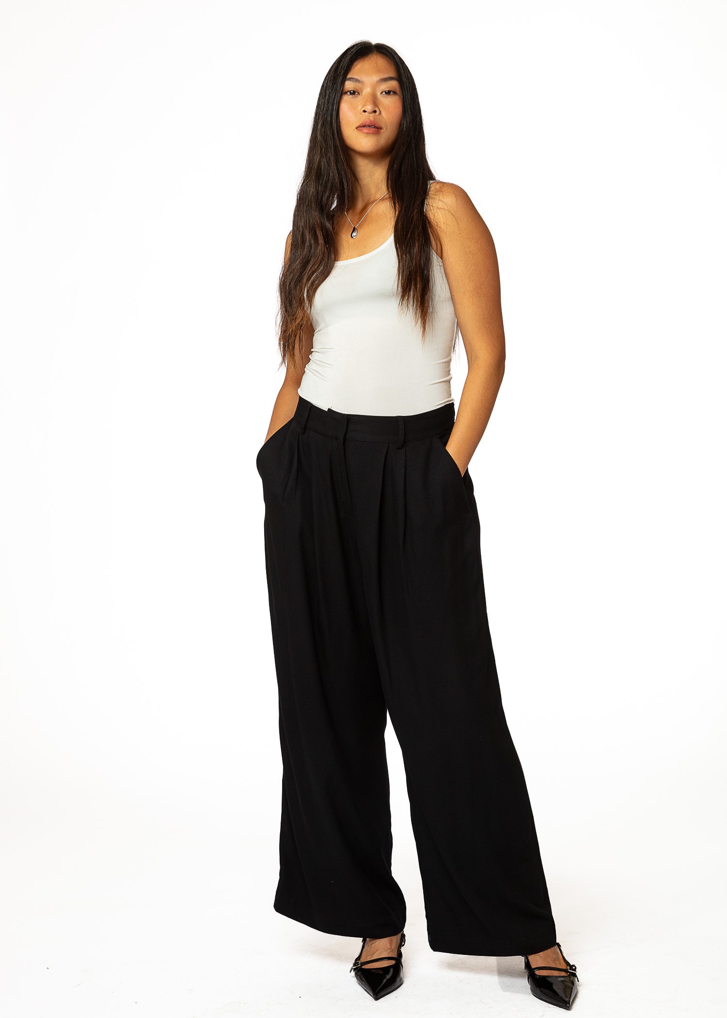 Black high waisted trousers thumbnail 1