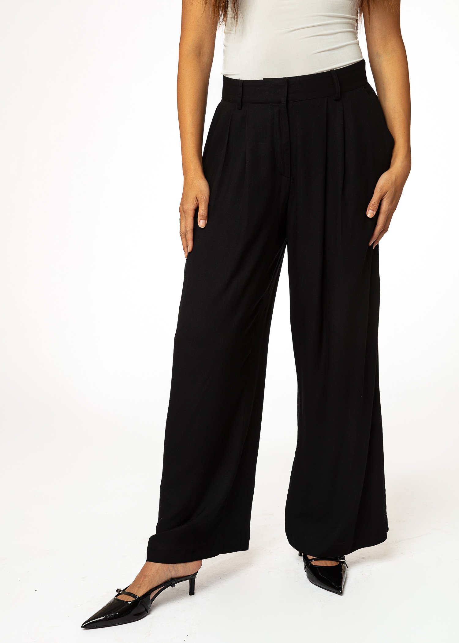 Black high waisted trousers thumbnail 4