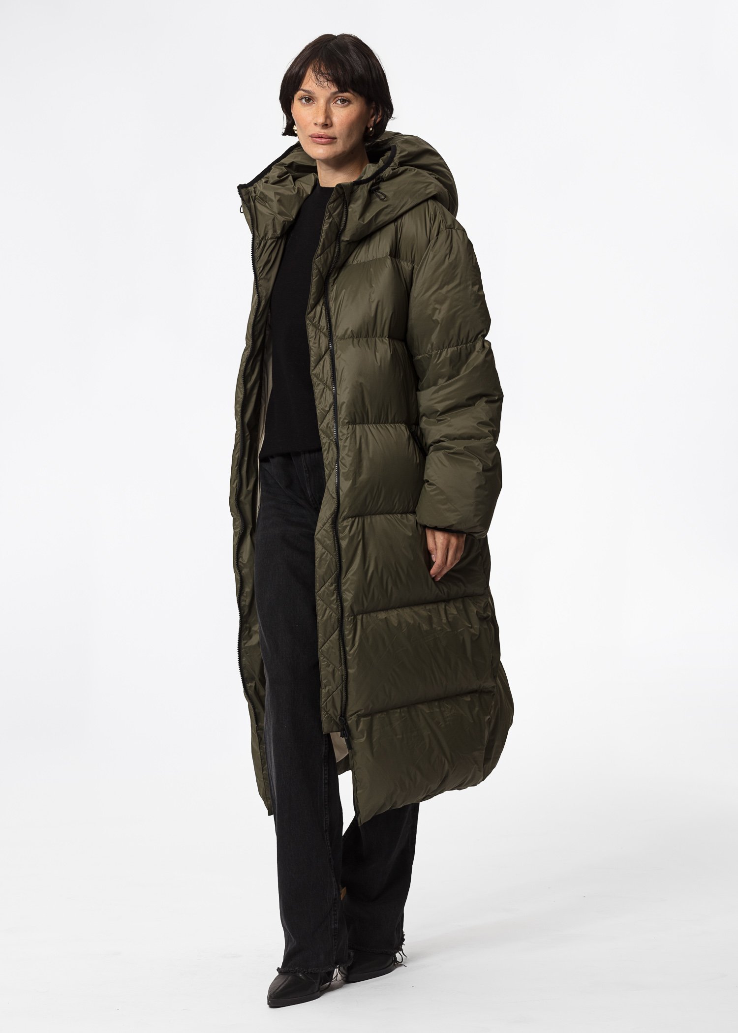 Long down coat thumbnail 2