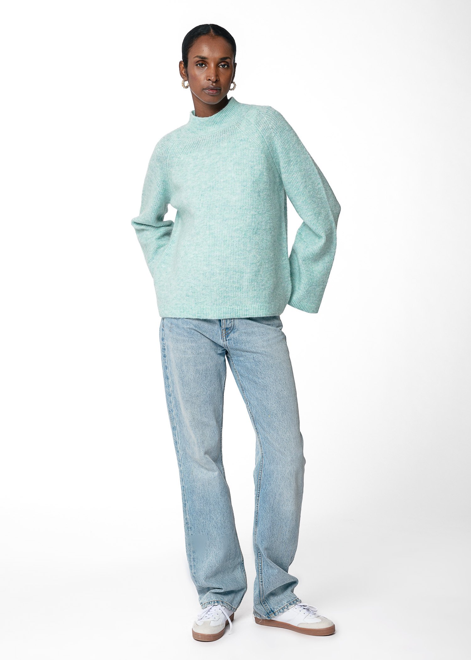 Light blue knitted sweater thumbnail 3