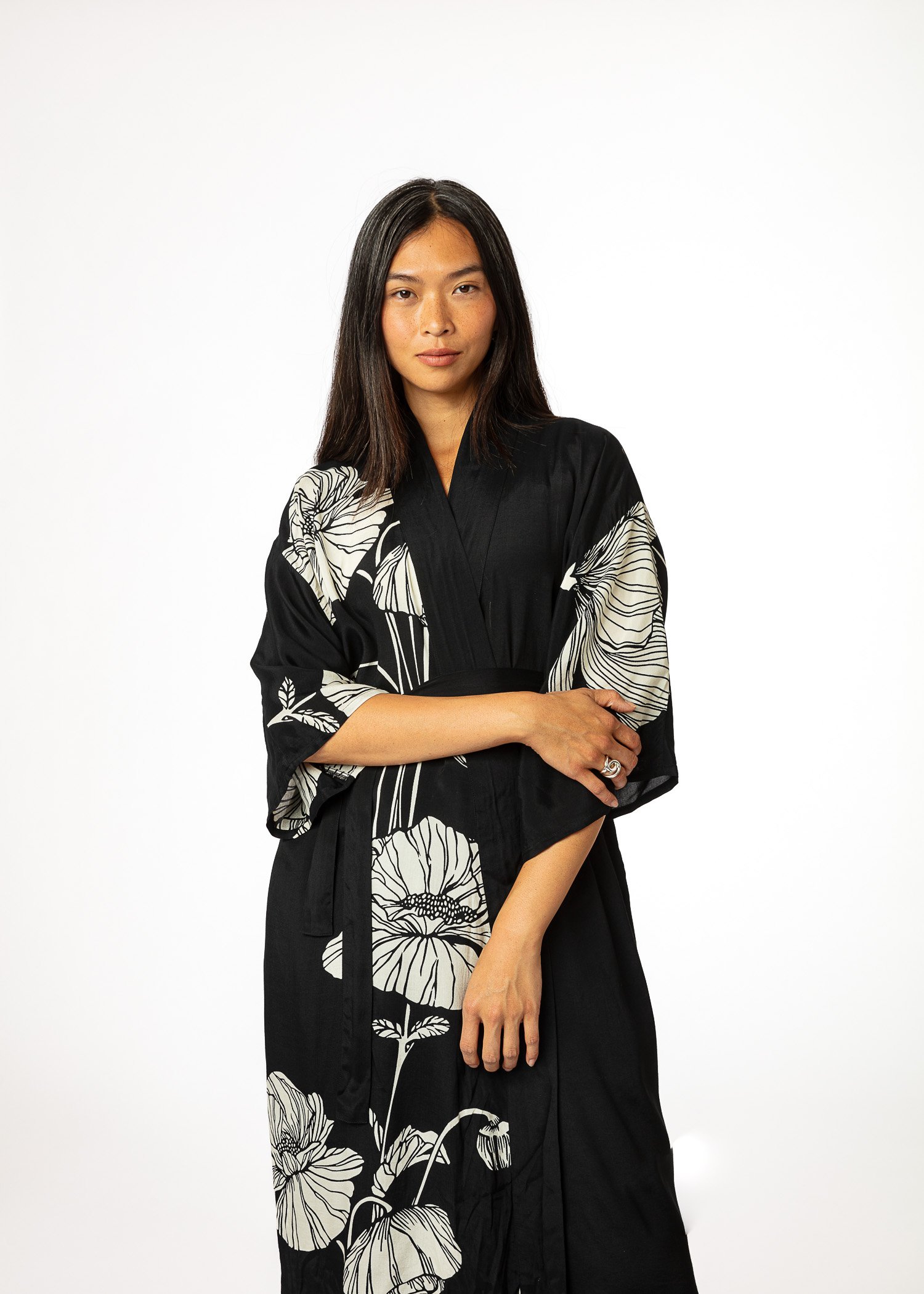 Black satin kimono thumbnail 3