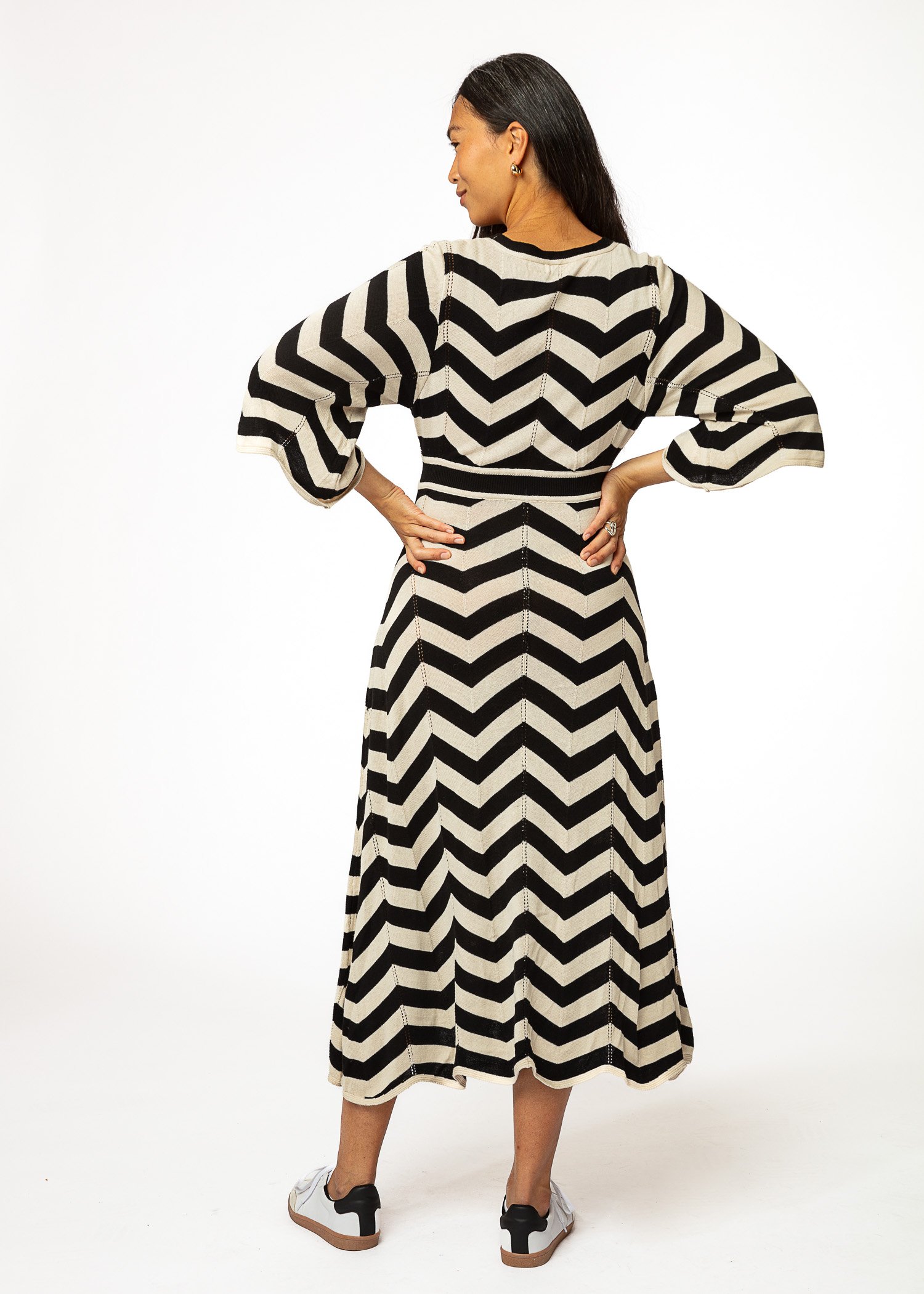 Long patterned dress thumbnail 3