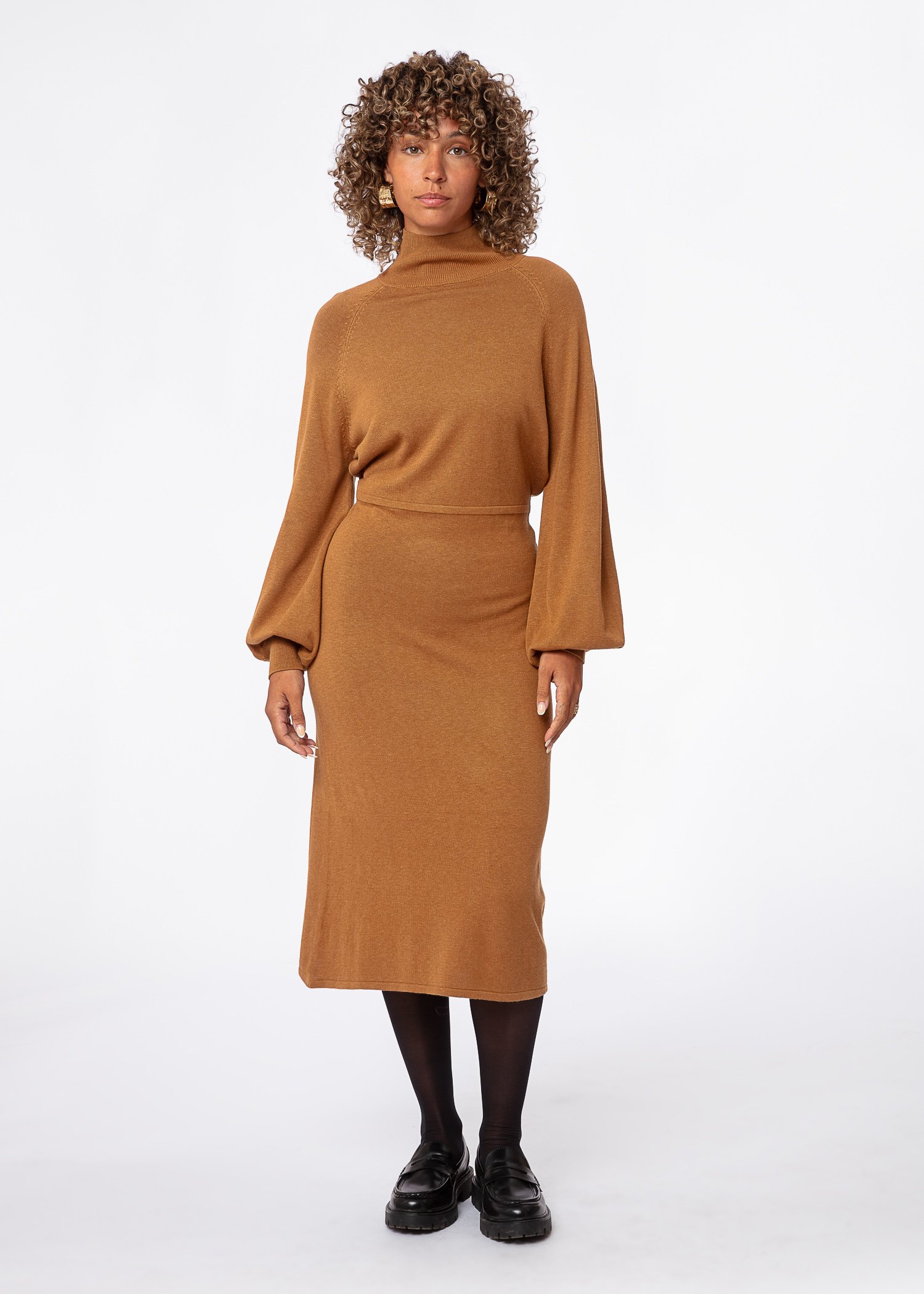 Brown fine-knit dress thumbnail 3