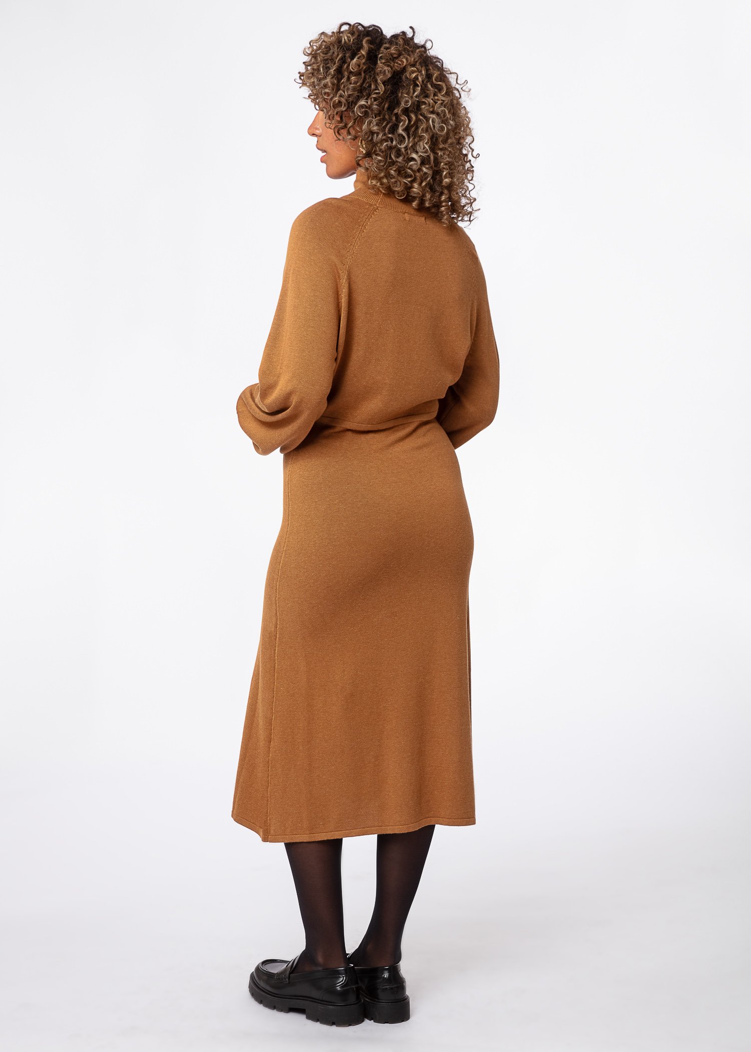 Brown fine-knit dress thumbnail 2