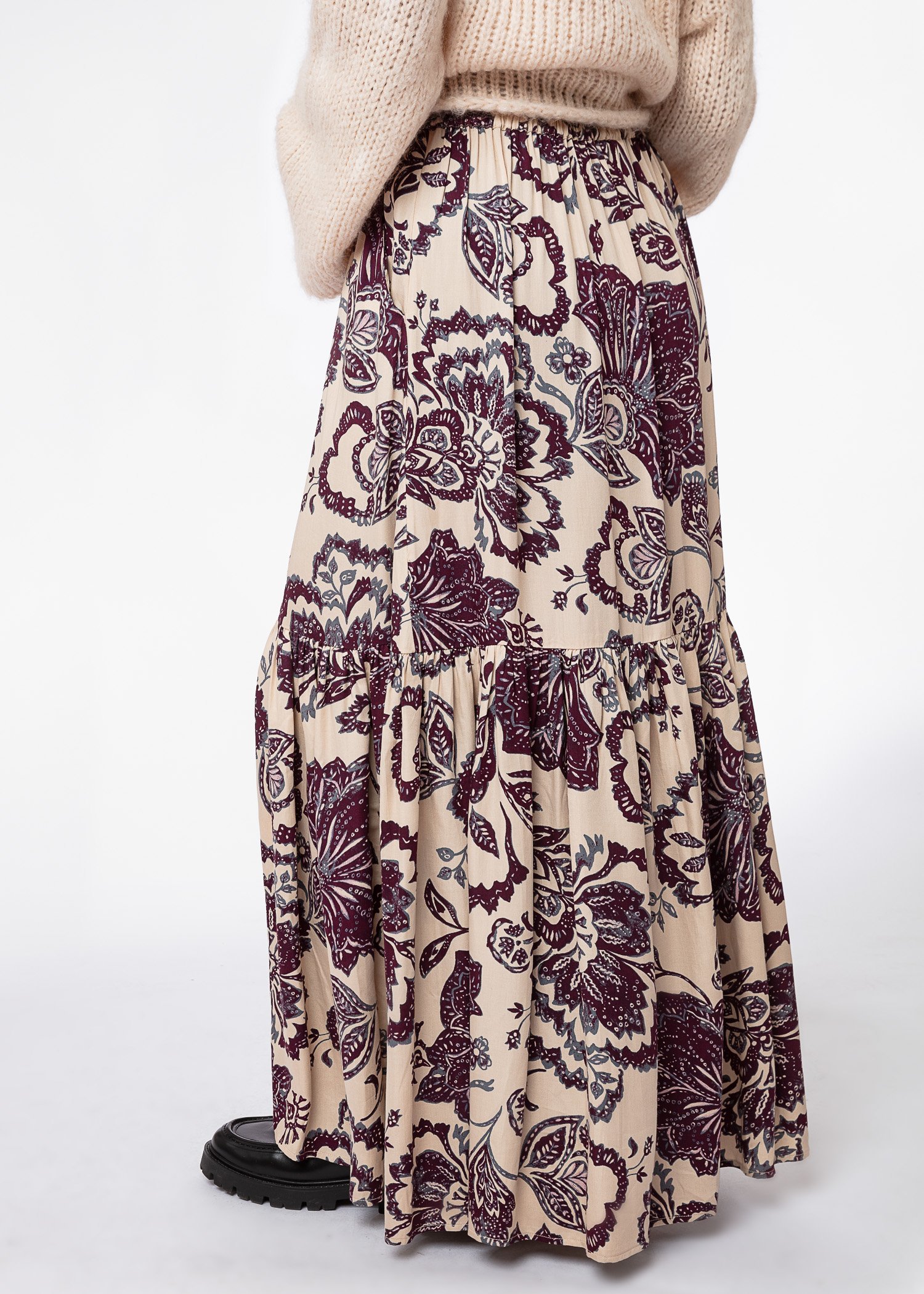 Paisley patterned wine red skirt thumbnail 1